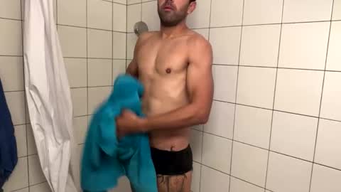 Snapshot of 2025rob chatting on November 20, 6:40 pm 2025rob online show from November 20, 6:40 pm