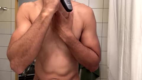 Snapshot of 2025rob chatting on December 1, 7:41 pm 2025rob online show from December 1, 7:41 pm