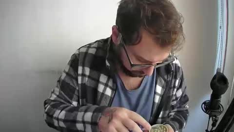 Snapshot of 21jus chatting on December 15, 9:46 am 21jus online show from December 15, 9:46 am