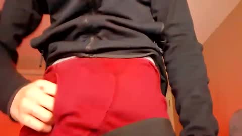 22yrsold7inch online show from January 12, 1:11 am