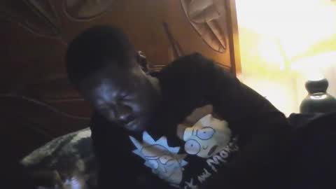 Snapshot of 242doggy242 chatting on December 25, 4:33 am 420 Bbc online show from December 25, 4:33 am