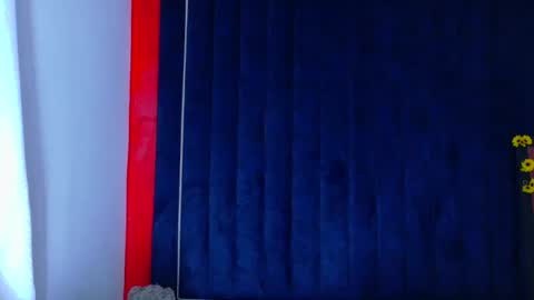 Isabella online show from April 4, 11:40 am