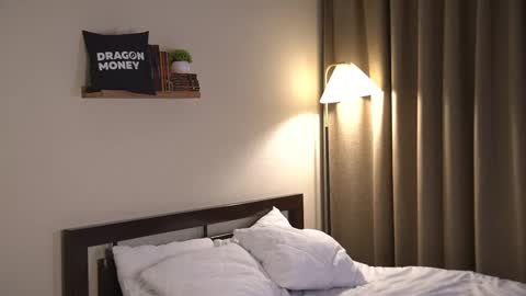 Snapshot of 2girls_1dream chatting on September 22, 3:47 pm Elley online show from September 22, 3:47 pm