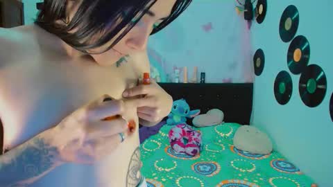 Snapshot of 2girls__dream chatting on November 1, 8:16 am samantha sharon online show from November 1, 8:16 am