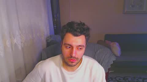 Snapshot of 2handsomeman chatting on January 4, 12:48 am Berk online show from January 4, 12:48 am