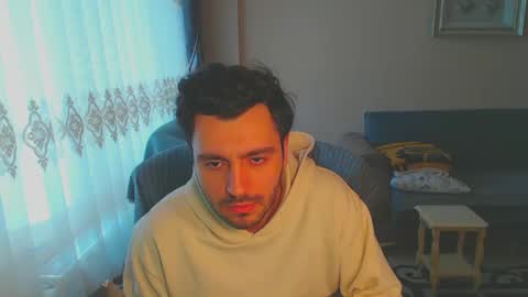 Snapshot of 2handsomeman chatting on January 15, 12:36 pm Berk online show from January 15, 12:36 pm