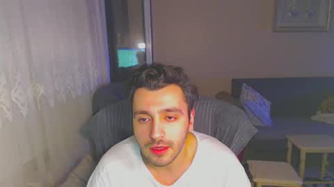 Snapshot of 2handsomeman chatting on January 17, 1:47 am Berk online show from January 17, 1:47 am