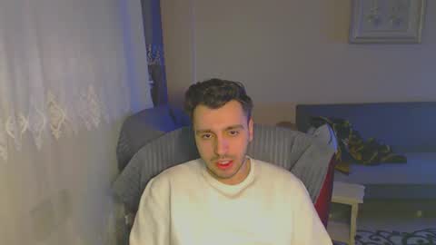 Snapshot of 2handsomeman chatting on January 25, 4:56 am Berk online show from January 25, 4:56 am