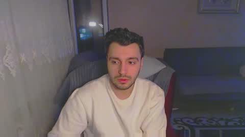 Snapshot of 2handsomeman chatting on January 29, 3:33 am Berk online show from January 29, 3:33 am