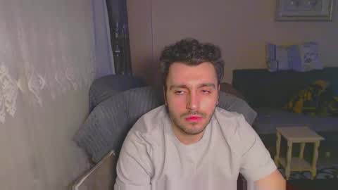 Snapshot of 2handsomeman chatting on February 17, 3:25 am Berk online show from February 17, 3:25 am