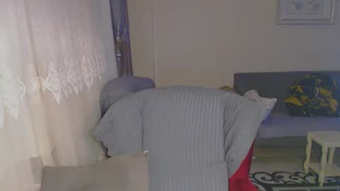 Snapshot of 2handsomeman chatting on February 18, 1:21 am Berk online show from February 18, 1:21 am
