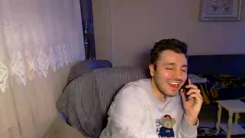 Snapshot of 2handsomeman chatting on February 21, 9:54 pm Berk online show from February 21, 9:54 pm