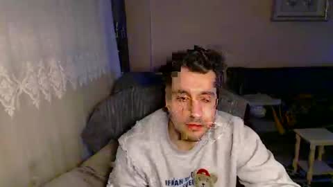 Snapshot of 2handsomeman chatting on February 22, 4:07 am Berk online show from February 22, 4:07 am