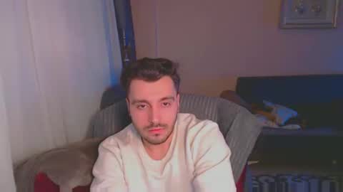 Snapshot of 2handsomeman chatting on March 4, 10:38 pm Berk online show from March 4, 10:38 pm