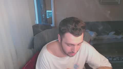 Snapshot of 2handsomeman chatting on March 10, 4:17 am Berk online show from March 10, 4:17 am