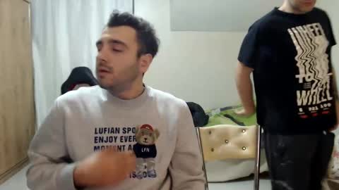 Snapshot of 2handsomeman chatting on October 6, 7:22 pm Berk online show from October 6, 7:22 pm