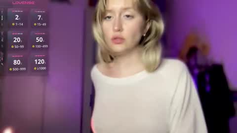 Snapshot of 2kepler22b chatting on November 25, 7:58 pm . online show from November 25, 7:58 pm