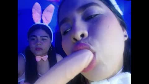 2moons_full_of_love online show from November 11, 12:54 am