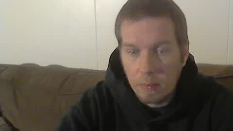 Snapshot of 2small4you83 chatting on December 24, 11:00 pm 2small4you83 online show from December 24, 11:00 pm