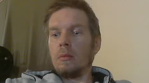 Snapshot of 2small4you83 chatting on January 12, 4:21 am 2small4you83 online show from January 12, 4:21 am