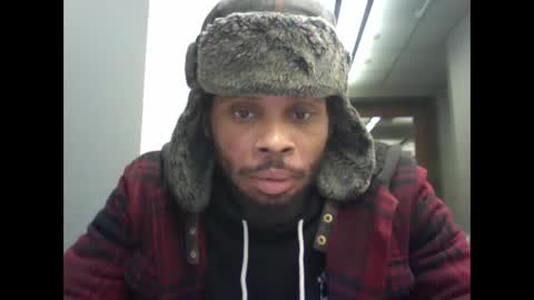 Snapshot of 2watchcock chatting on February 6, 12:43 am Str8 Edge online show from February 6, 12:43 am