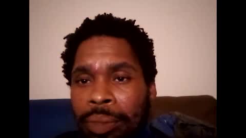 Snapshot of 2watchcock chatting on October 12, 1:26 am Str8 Edge online show from October 12, 1:26 am