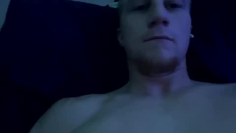 Snapshot of 302kingpin chatting on November 12, 8:15 am 302kingpin online show from November 12, 8:15 am