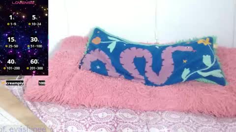 Eva online show from April 18, 7:07 pm