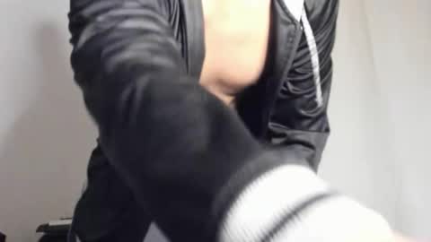 Snapshot of 37sins chatting on November 14, 4:33 am Alex THE BIG SNAKE DUDE online show from November 14, 4:33 am