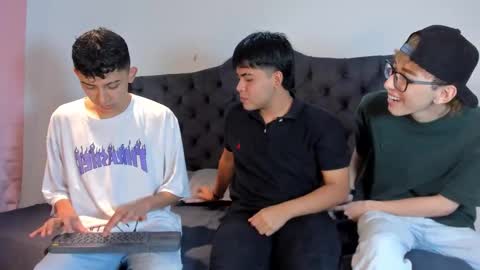 Snapshot of 3guy3 chatting on November 8, 7:23 pm Guy 1 Guy 2 Guy 3. online show from November 8, 7:23 pm