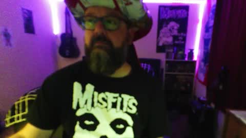 Snapshot of 3ndlessmike chatting on November 16, 11:21 pm 3ndlessmike online show from November 16, 11:21 pm