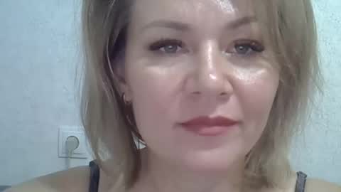 Snapshot of 3susie chatting on October 4, 9:07 am 3susie online show from October 4, 9:07 am