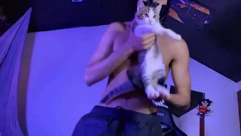 Snapshot of 3v1l_ chatting on January 14, 7:08 pm E V I L online show from January 14, 7:08 pm