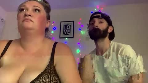 Snapshot of 420dirtybirdies chatting on December 5, 3:48 am 420DirtyBirdies online show from December 5, 3:48 am