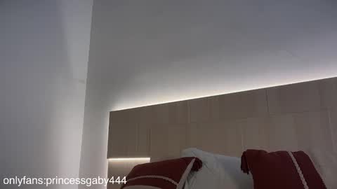 Gabriela  online show from September 9, 4:39 pm