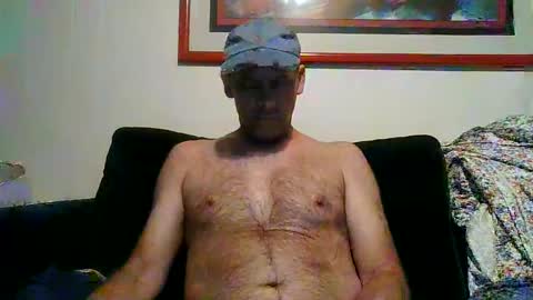 4nuf online show from October 12, 4:50 pm