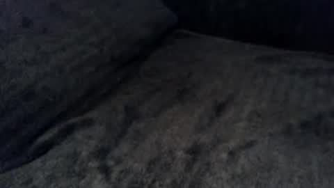 Snapshot of 4playcums4u chatting on October 19, 1:28 am 4playCums4u online show from October 19, 1:28 am