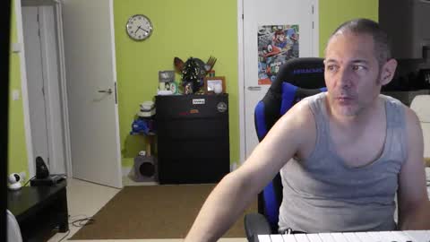 Larese Carlo online show from December 21, 6:20 am