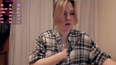 Snapshot of 5_in_one chatting on November 17, 5:57 am Sunshine online show from November 17, 5:57 am