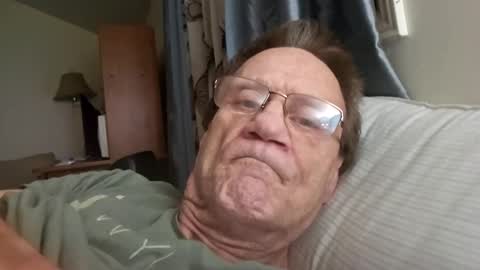 Zeus online show from December 8, 1:46 am