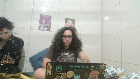 Snapshot of 666afrodite chatting on October 1, 10:05 pm 666afrodite online show from October 1, 10:05 pm