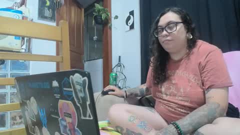 Snapshot of 666afrodite chatting on October 2, 10:28 pm 666afrodite online show from October 2, 10:28 pm