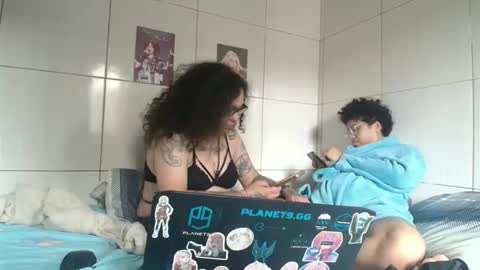 Snapshot of 666afrodite chatting on October 18, 5:35 pm 666afrodite online show from October 18, 5:35 pm