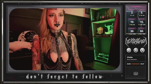 Snapshot of 666deathgasm chatting on January 29, 7:43 pm Juune online show from January 29, 7:43 pm