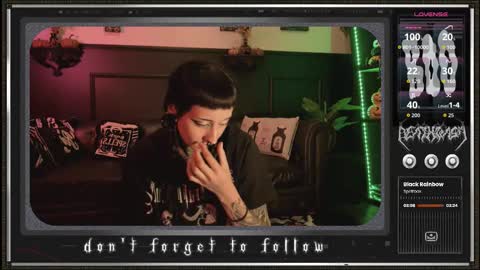 Snapshot of 666deathgasm chatting on September 25, 6:11 pm Juune online show from September 25, 6:11 pm