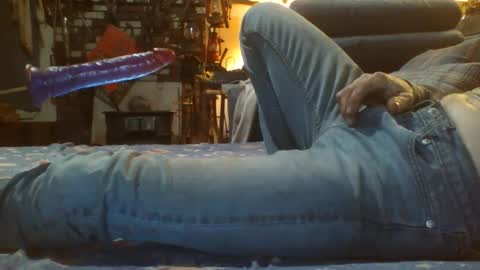 Snapshot of 69sextoyboy69 chatting on December 27, 7:08 am 69sextoyboy69 online show from December 27, 7:08 am