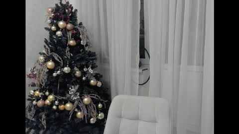 Snapshot of 6atlanta9 chatting on December 22, 11:02 pm Adriana online show from December 22, 11:02 pm