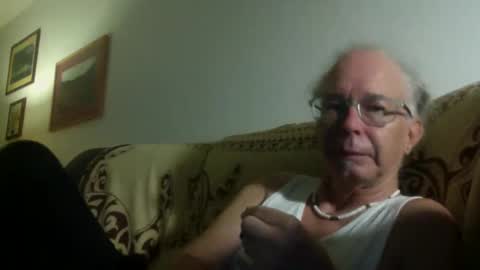 Snapshot of 808dred chatting on March 10, 9:21 am 808dred online show from March 10, 9:21 am