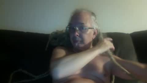 Snapshot of 808dred chatting on October 14, 9:21 am 808dred online show from October 14, 9:21 am