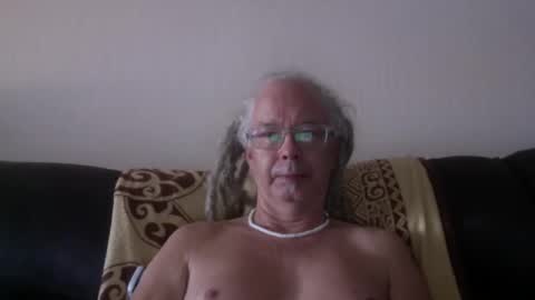 Snapshot of 808dred chatting on October 30, 8:31 pm 808dred online show from October 30, 8:31 pm